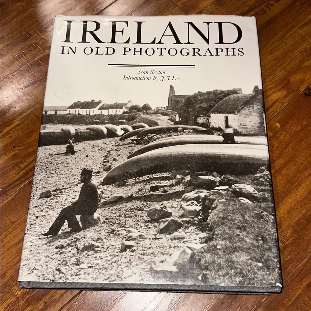 Ireland: Photographs 1840-1930 by Carey Schofield (1994-10-17) HC book